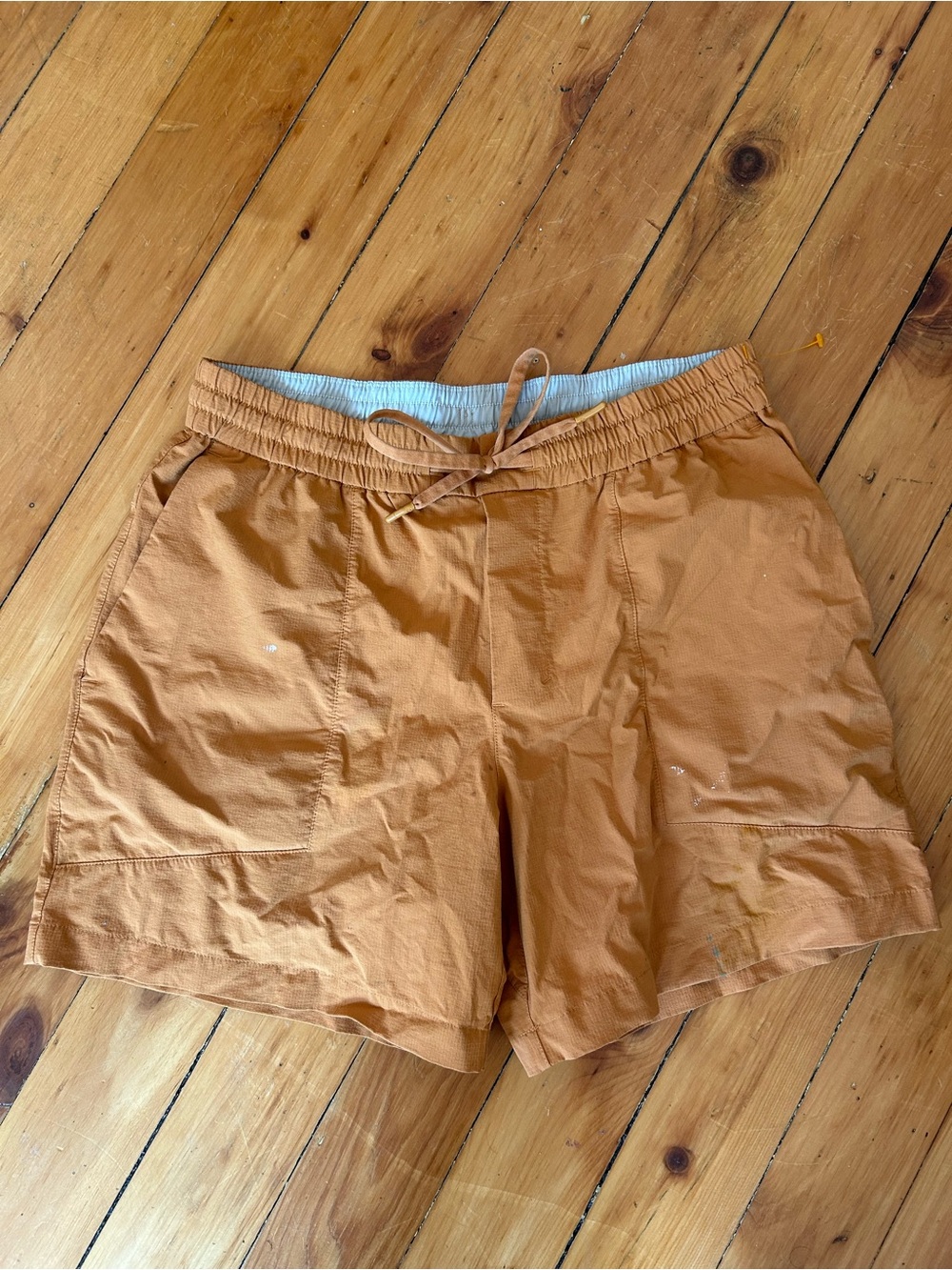 Lululemon Mens Orange Bowline Shorts - large. See paint spots